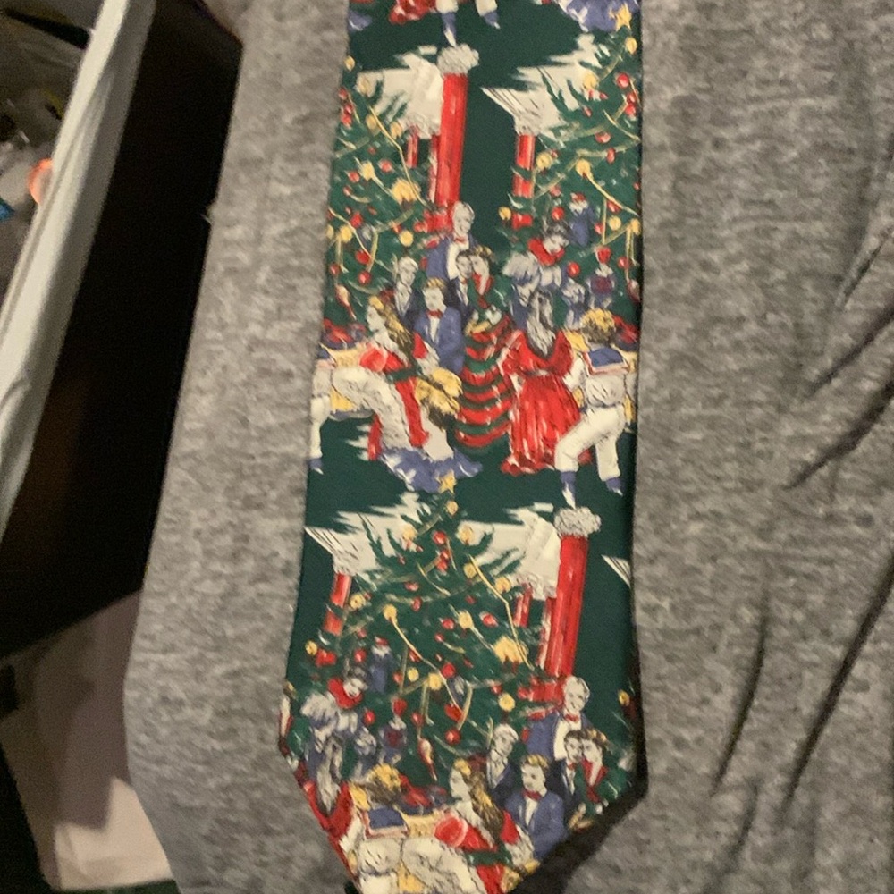 Wright & Co. Christmas tie. Here comes Santa Claus design.